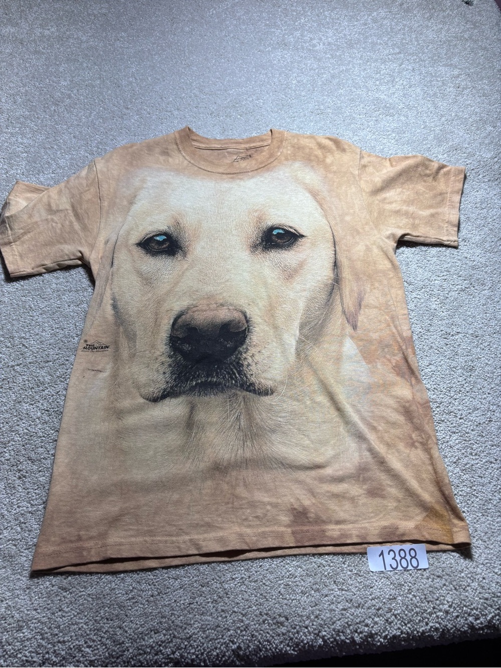 The Mountain Yellow Lab Dog Crewneck T-Shirt Big Face Mens Small 2014